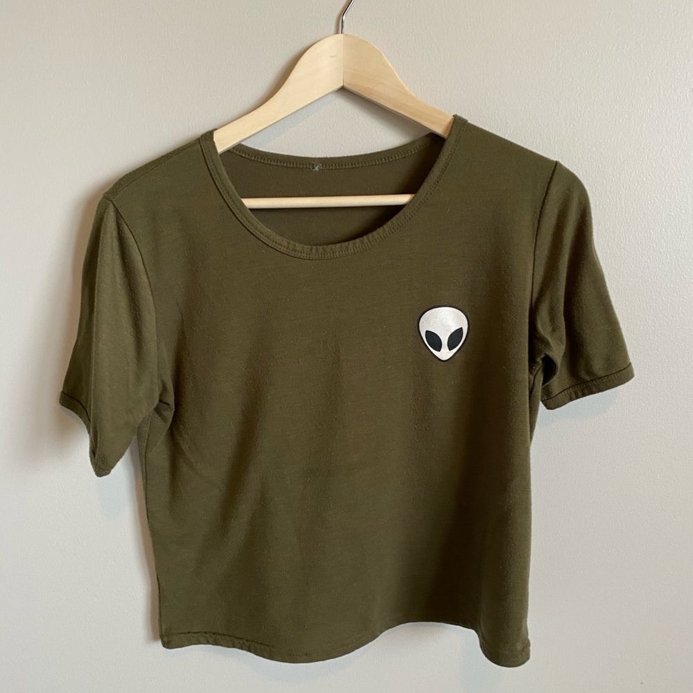 alien crop top